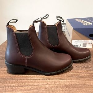 NEW Blundstone Women’s Heel Boot Size 9